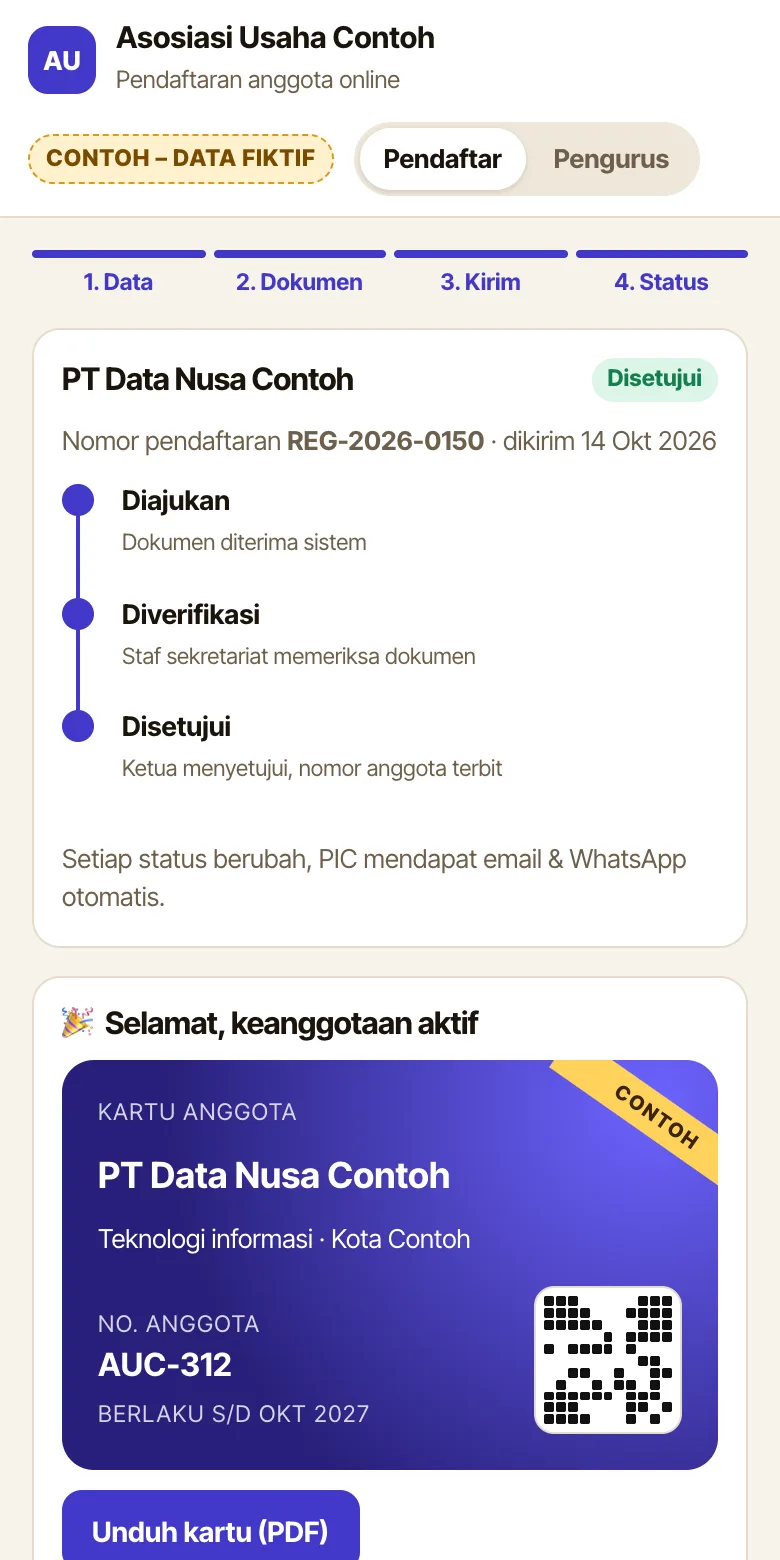 Contoh layar HP pendaftar (data fiktif): status pendaftaran disetujui dan kartu anggota digital